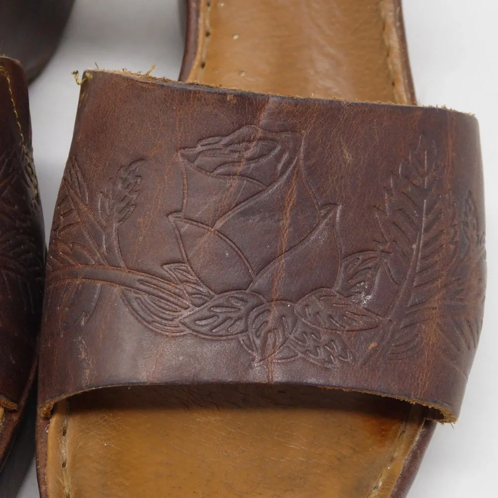Born Moapa Women Wedge Sandals Brown Floral Tooled Leather Platform 9